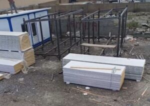 مقایسه مقاومت ساندویچ پانل و مصالح سنتی در برابر زلزله